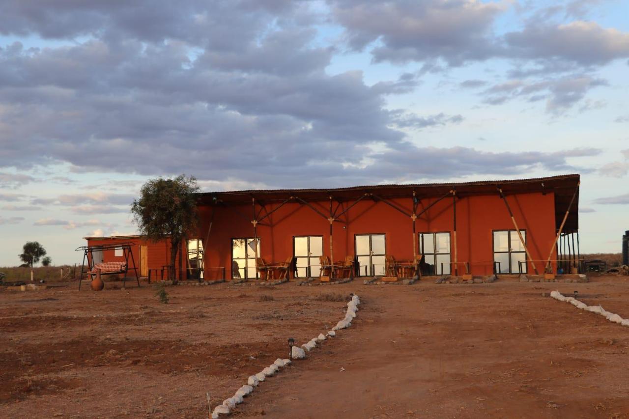 Amboseli Redhouse Daire Dış mekan fotoğraf