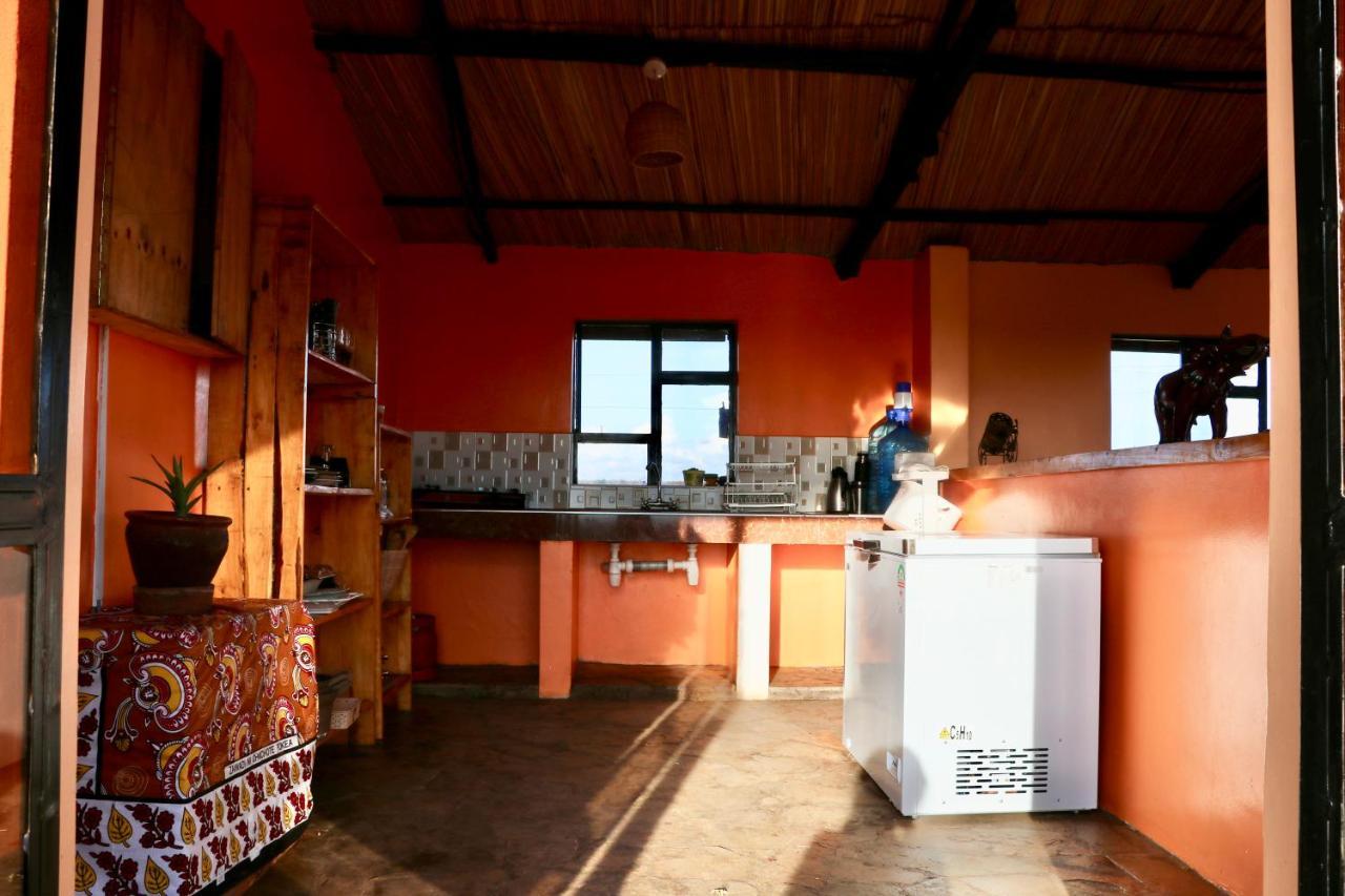 Amboseli Redhouse Daire Dış mekan fotoğraf