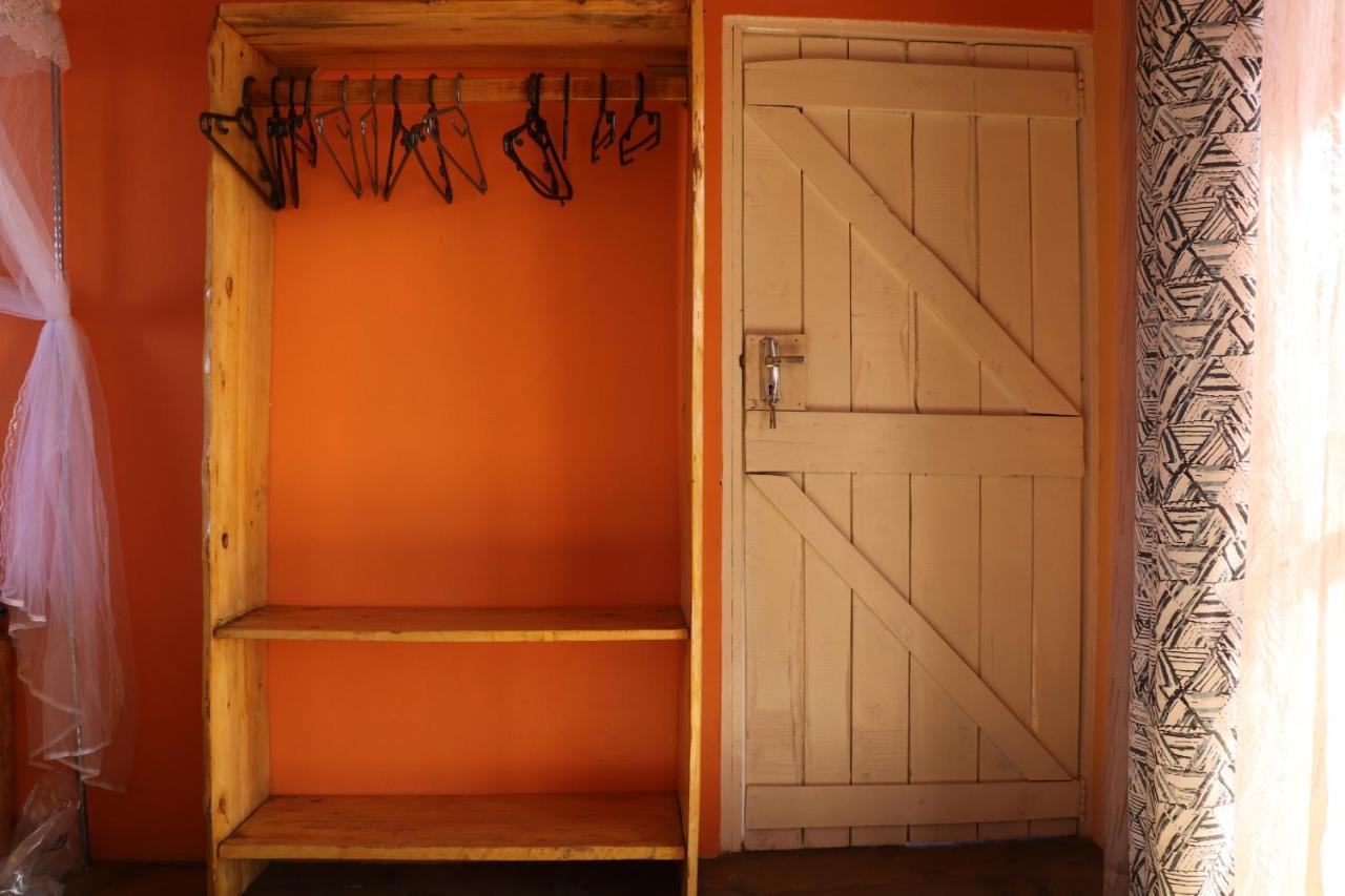 Amboseli Redhouse Daire Dış mekan fotoğraf